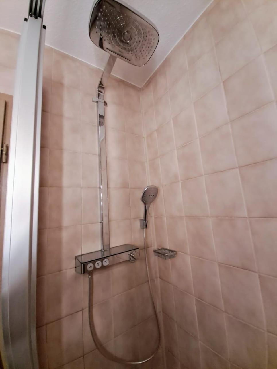 Residenz Schauinsland, Ganzes Appartement, Sauna トートナウ エクステリア 写真